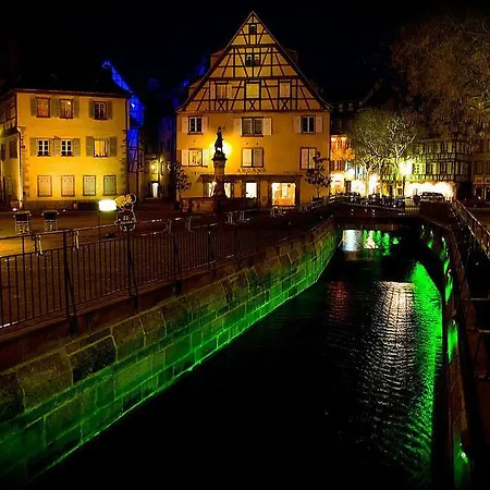 Les De Petite Venise