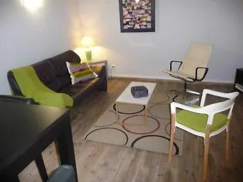 Les De Petite Venise